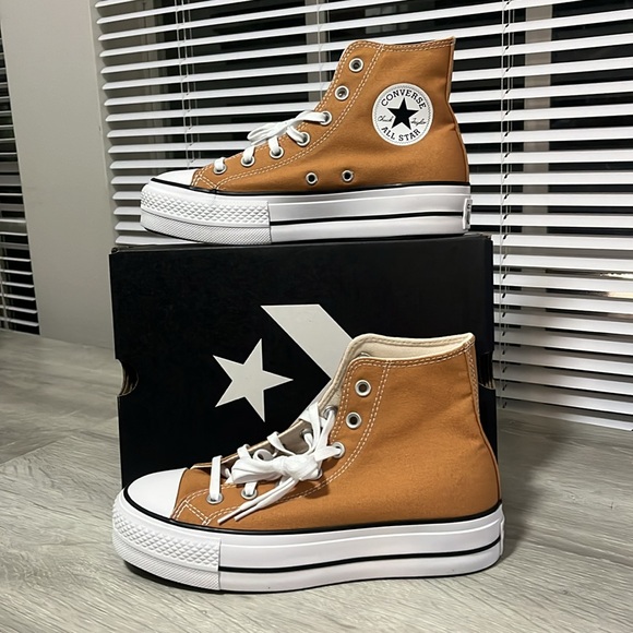 NWT Converse Women's Chuck Taylor All Star Lift Platform 'Gingersnap' Shoes - Picture 5 of 9